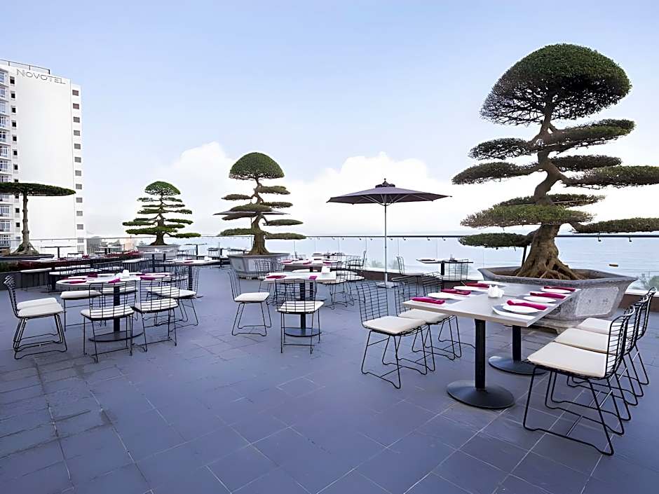 Beach Front Apartments Nha Trang