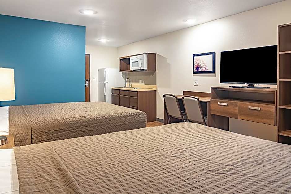 WoodSpring Suites Toledo Maumee