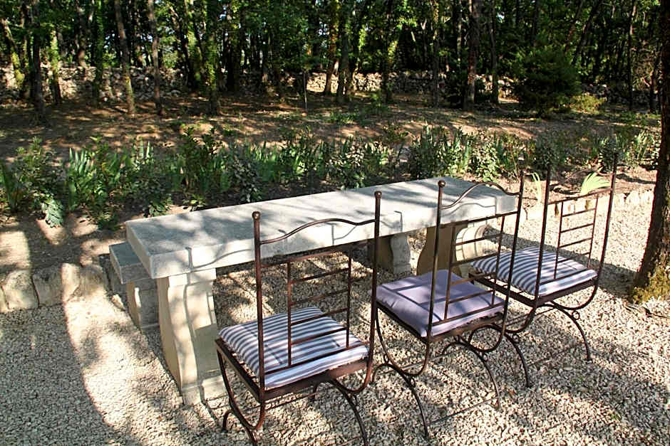 Le Hameau Fleur de Pierres , Chambre , Gite et Table d'Hôtes