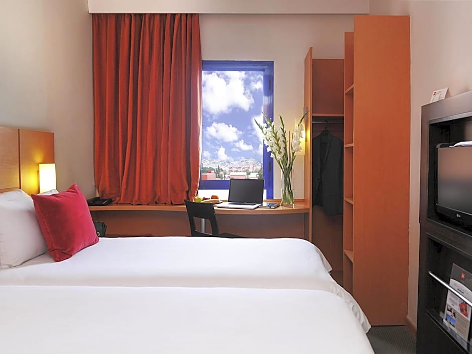 Ibis Marrakech Centre Gare Hotel