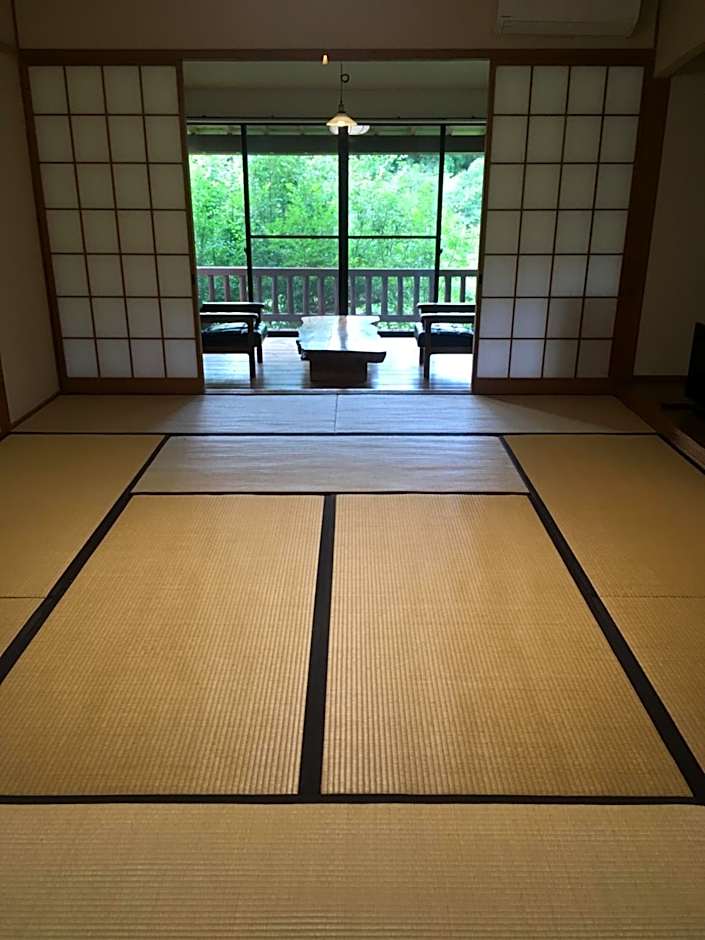 Sanso Sharanoki – Yufu, NM