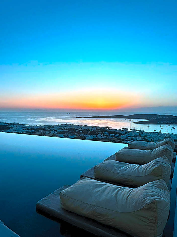 PAREA Blue Zone - Adults Only