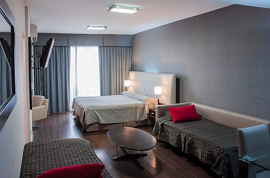 Recoleta Plaza by Ayres