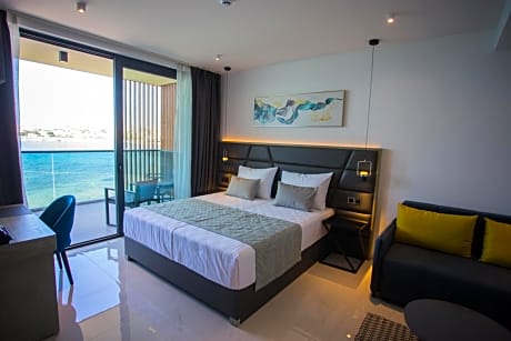 Luxury Double Room with Terrace and Sea View