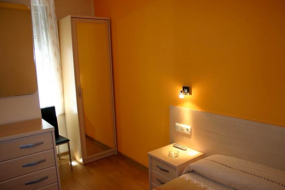 Hostal Hispanico I