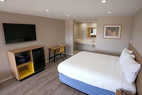 King Room - Non-Smoking