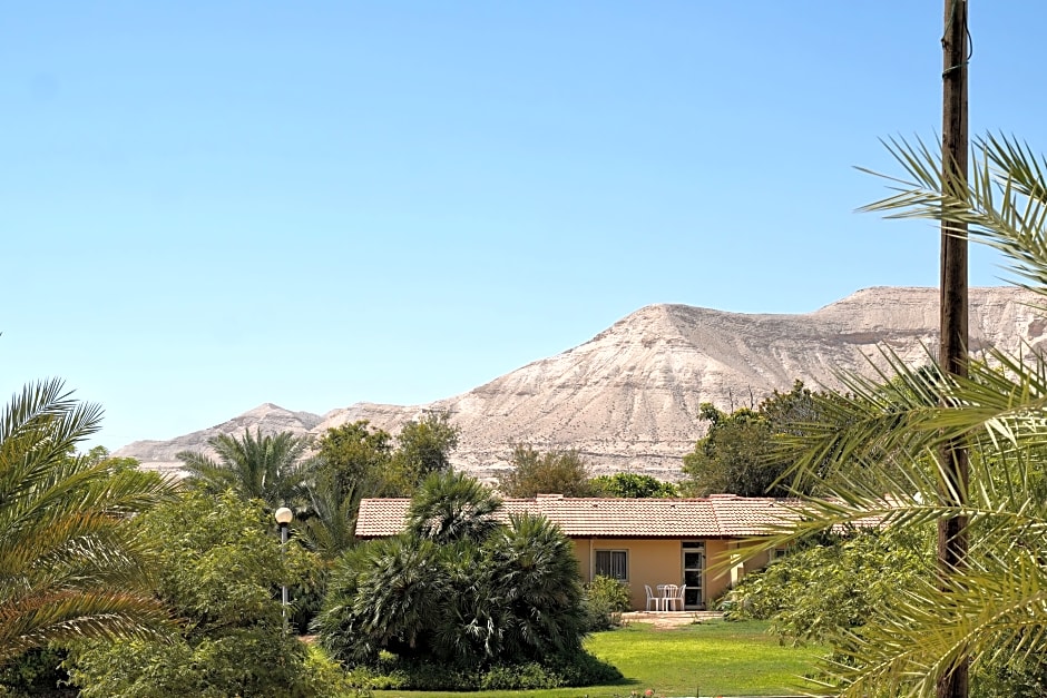 Mantur Almog Dead Sea by Selina