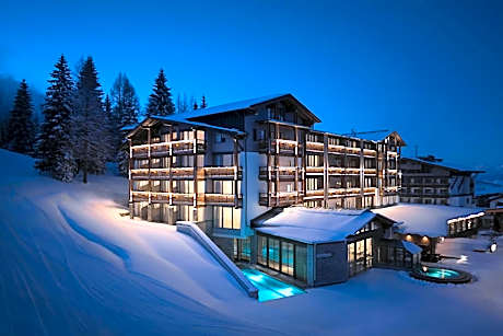 Hotel Wulfenia 4S - Adults Only