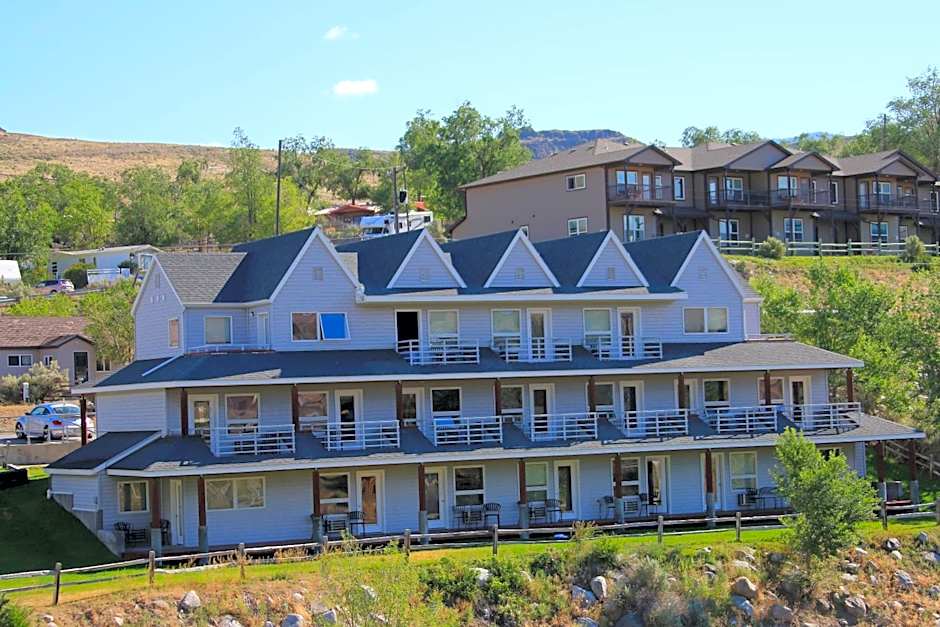Absaroka Lodge