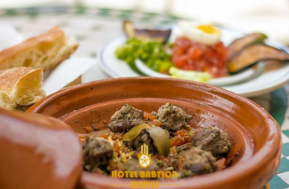 Hotel Babylon Dades