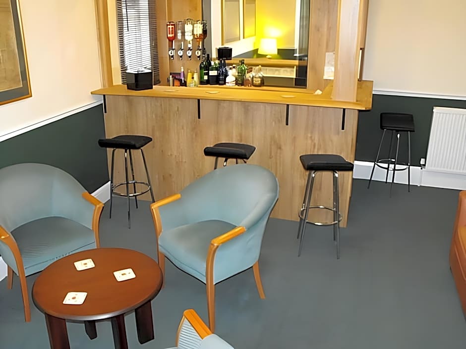 LG Thai Derm Spa & Guesthouse                                                   