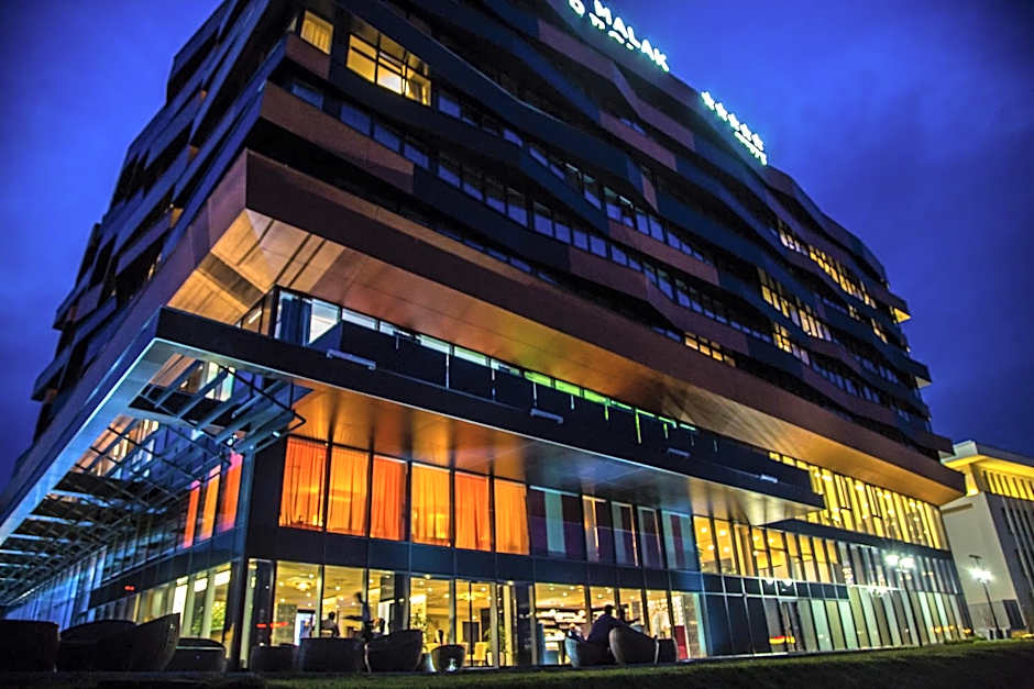 Hotel Malak Regency