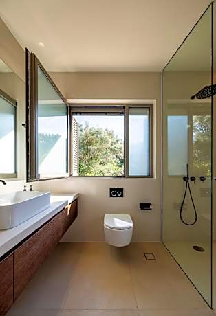 Deluxe Double or Twin Room with Pool View