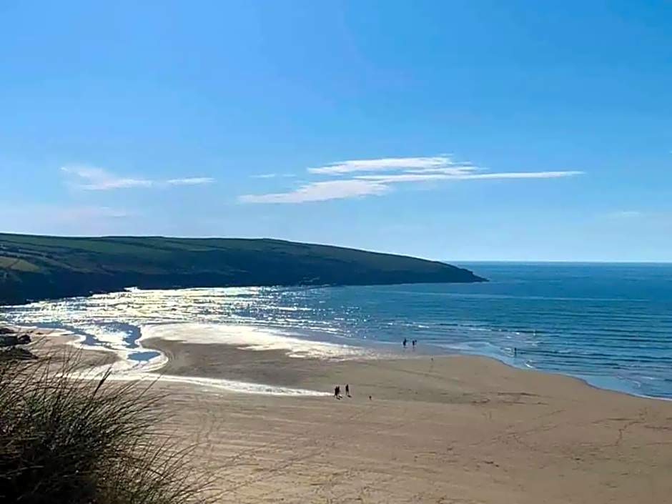 Cosy 2 bed pet friendly holiday home Crantock Nr Newquay
