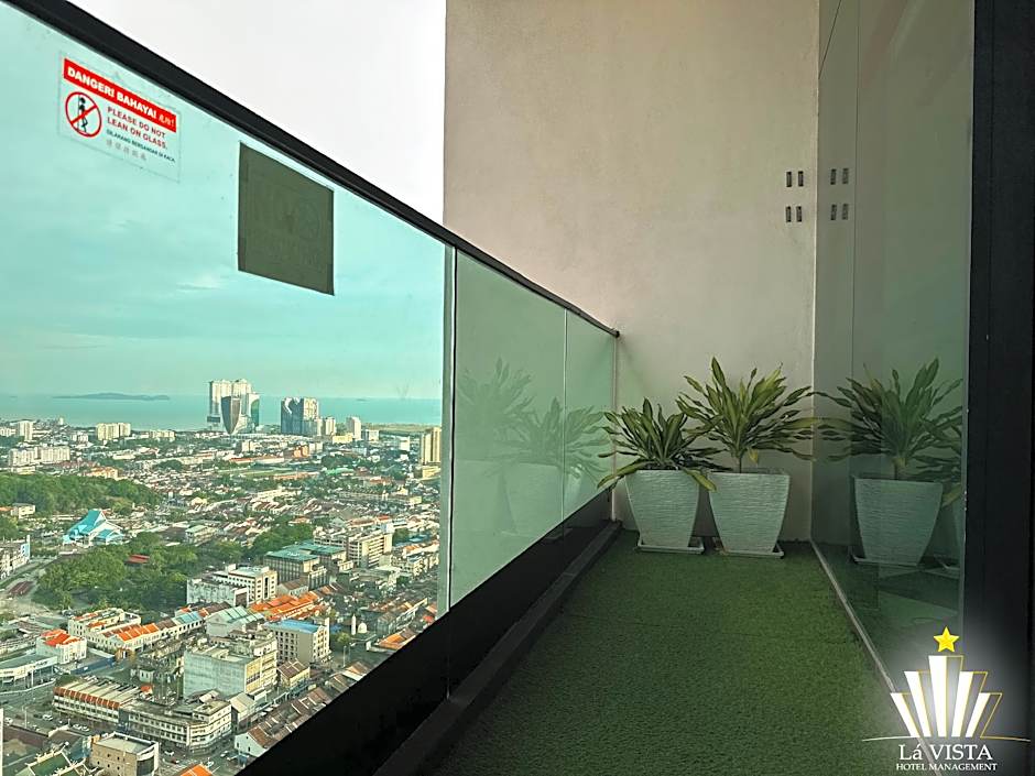 The Shore Hotel & Residences By La VISTA