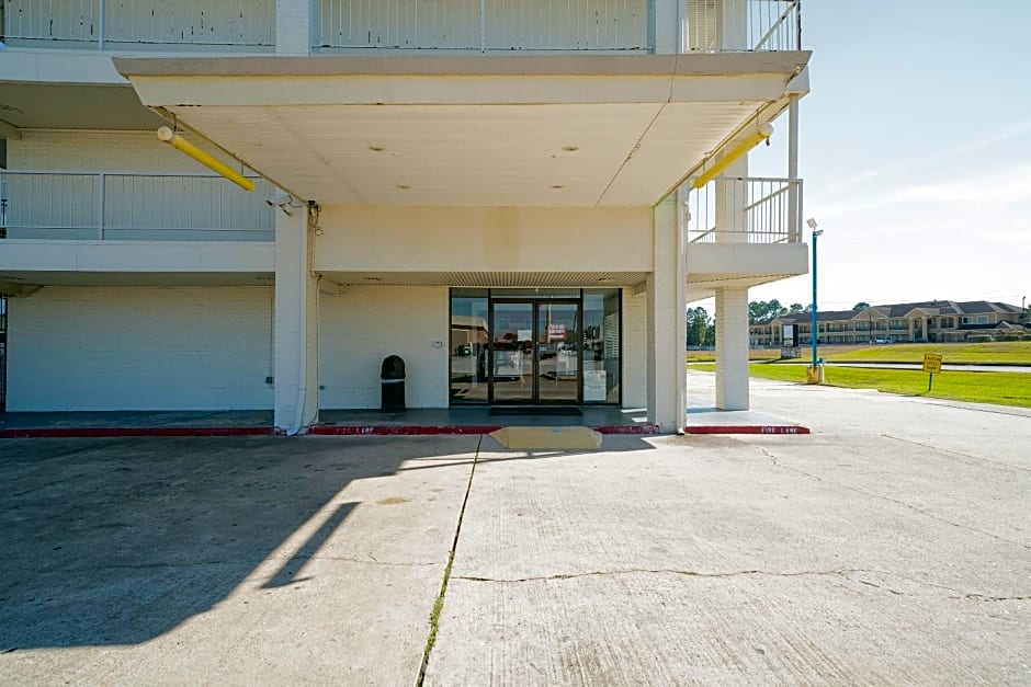 Americas Best Value Inn & Suites Humble
