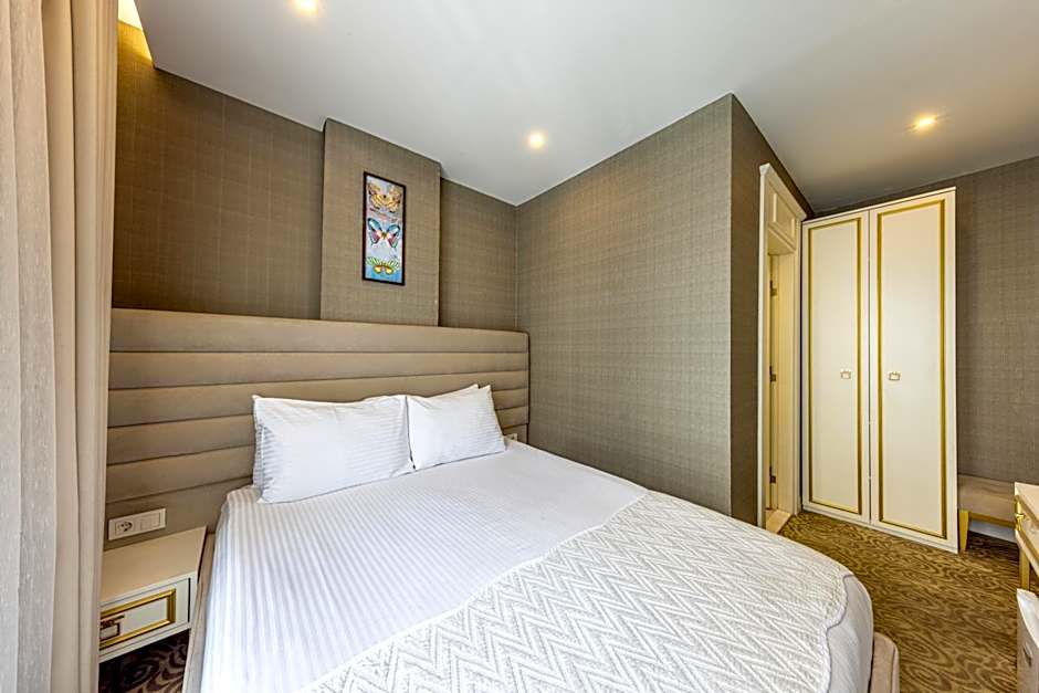 Photo 1 of 14 of 1 Queen Bed