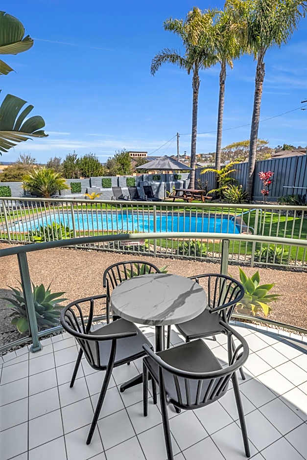 The Palms Apartments