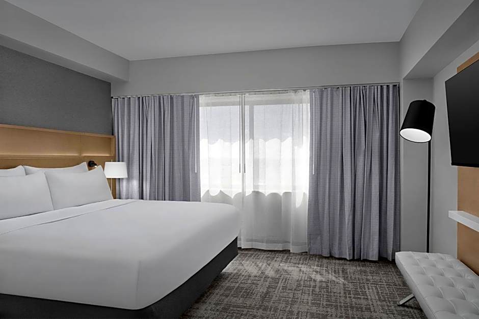 Radisson Hotel Cedar Rapids