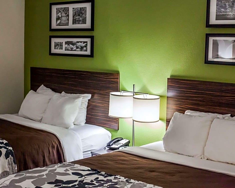Garner Topeka West By IHG