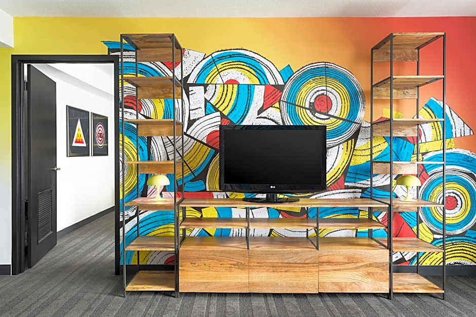 Studio Allston Hotel