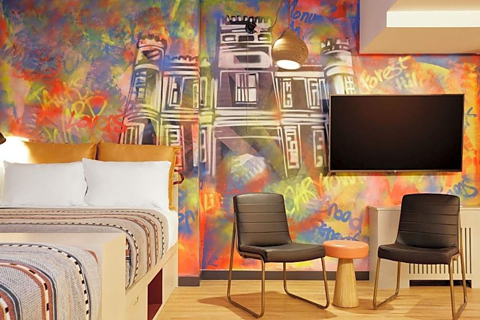 Moxy Richmond Downtown