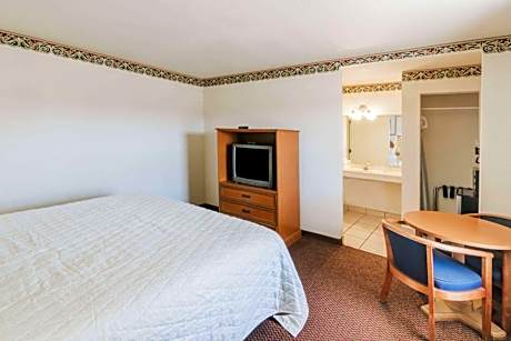 King Room - Non-Smoking