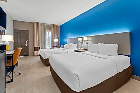 Queen Room with Two Queen Beds - Accessible/Non-Smoking