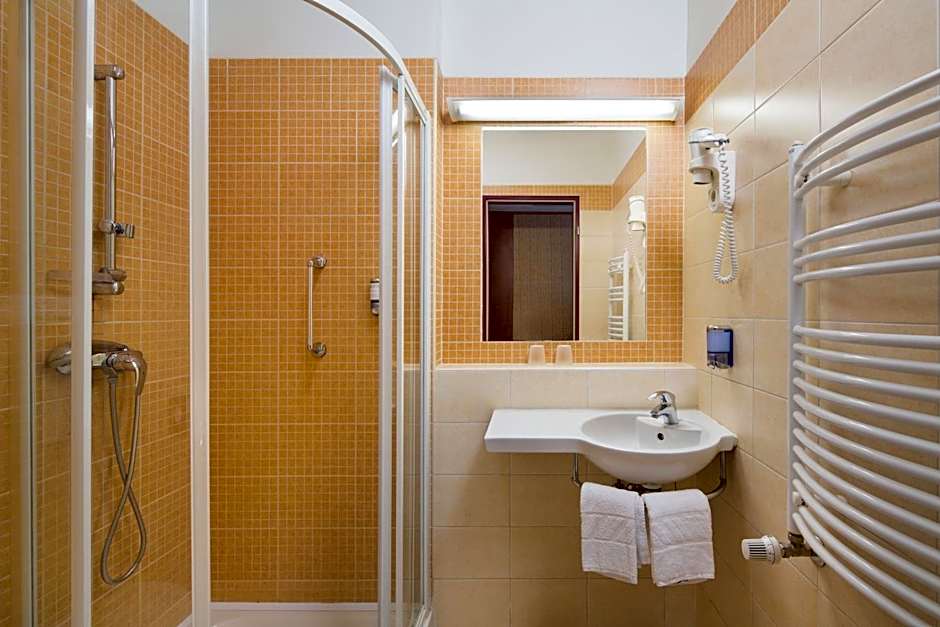 Benczur Hotel