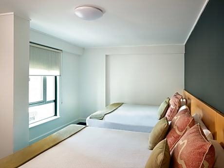 Family Room 2 King Beds