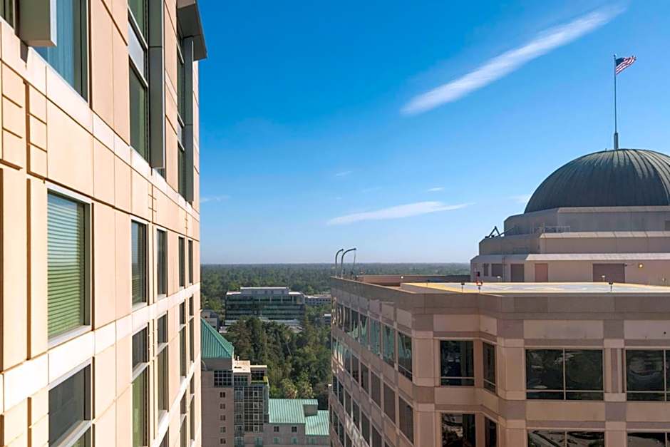 Sheraton Grand Sacramento Hotel