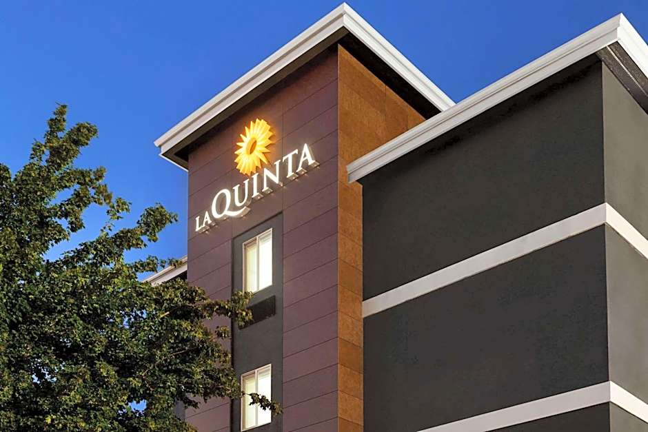 La Quinta Inn & Suites by Wyndham Salem, Or