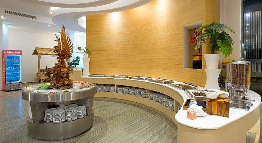 Harris Hotel & Residences Sunset Road