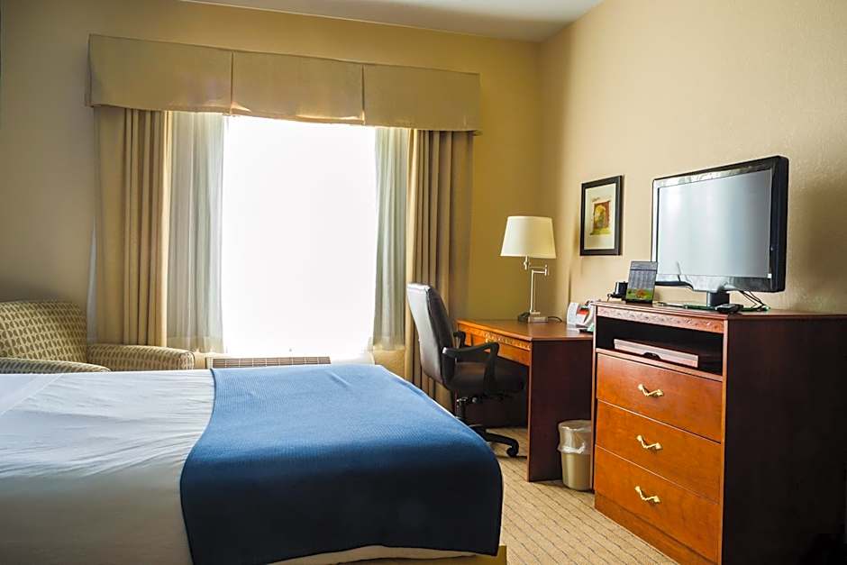 Holiday Inn Express Hotel & Suites Acme-Traverse City By IHG