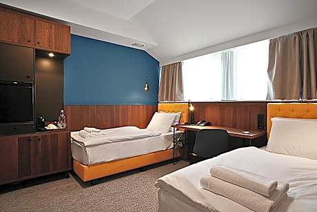 Twin Room - Disability Access
