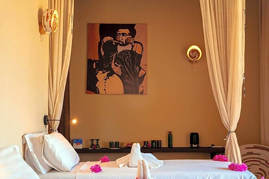 Basecamp Mafía Island