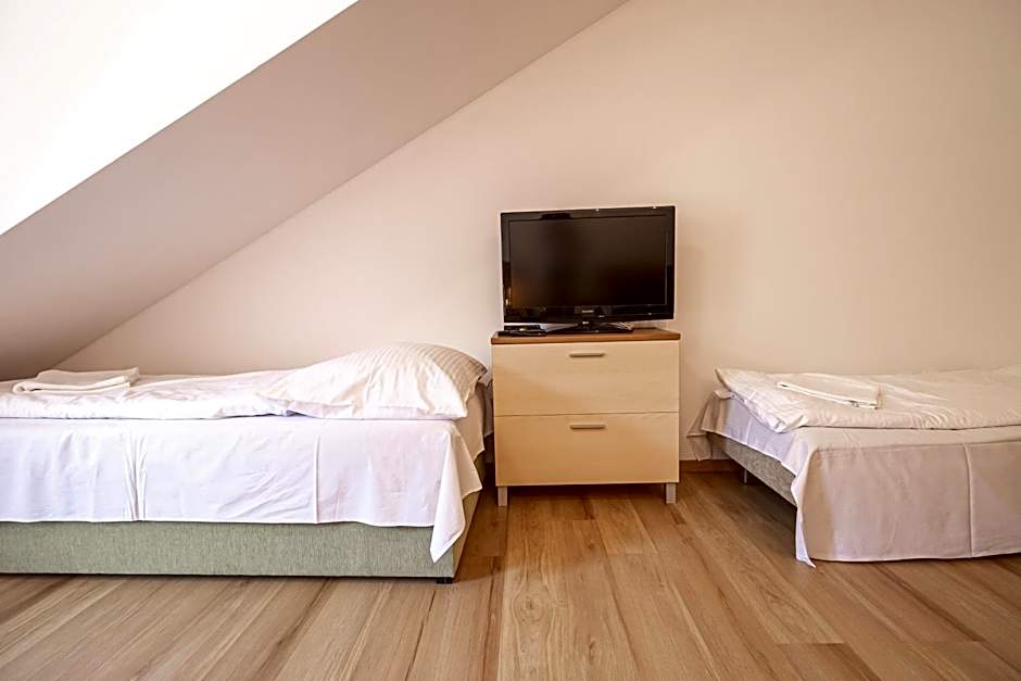 Fatrapark 2 Apartments House