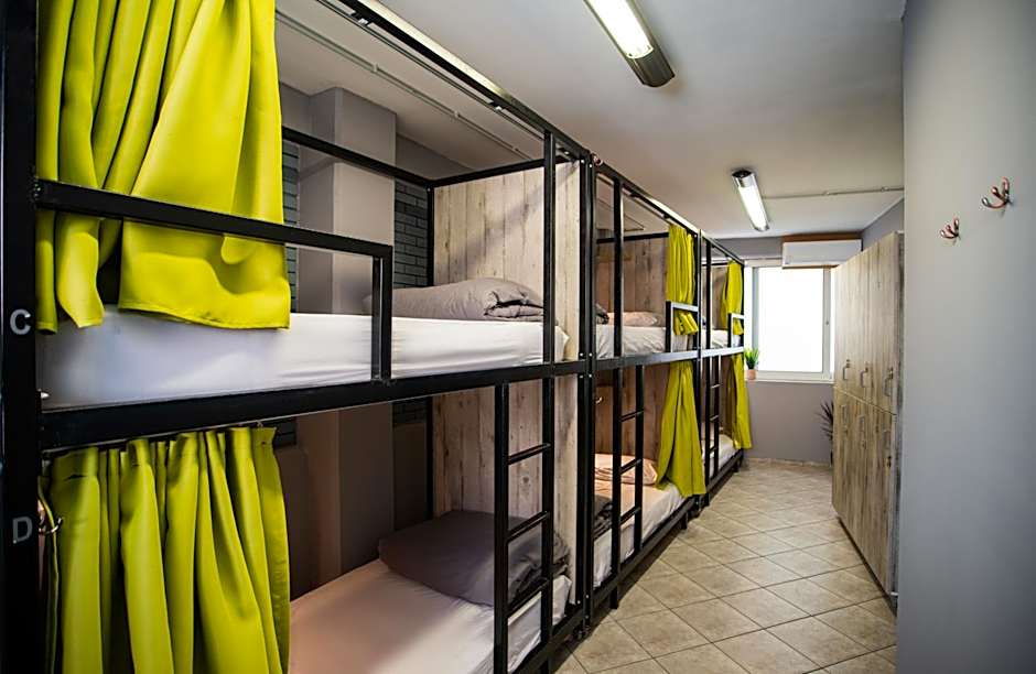 Bedway Athens Hostel