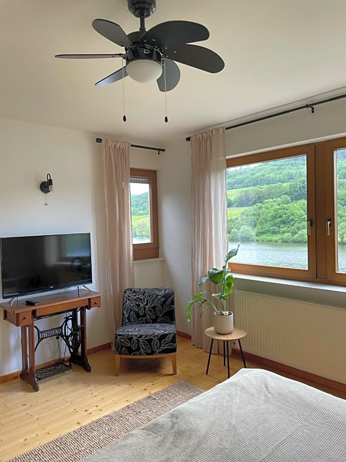 Boutique Guesthouse Das WOHLGEMUTH HEIM Mosel Weingut