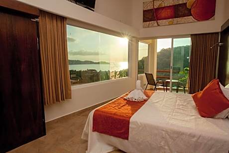 Queen Room with Balcony