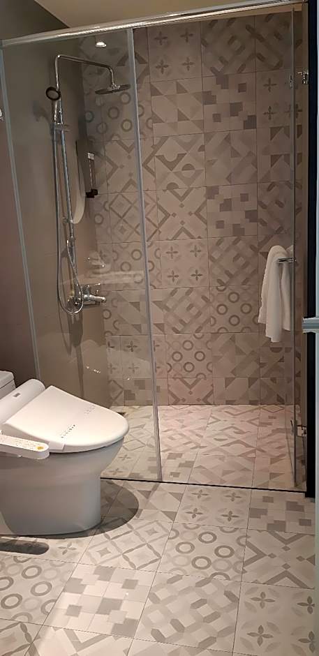 New California Hotel