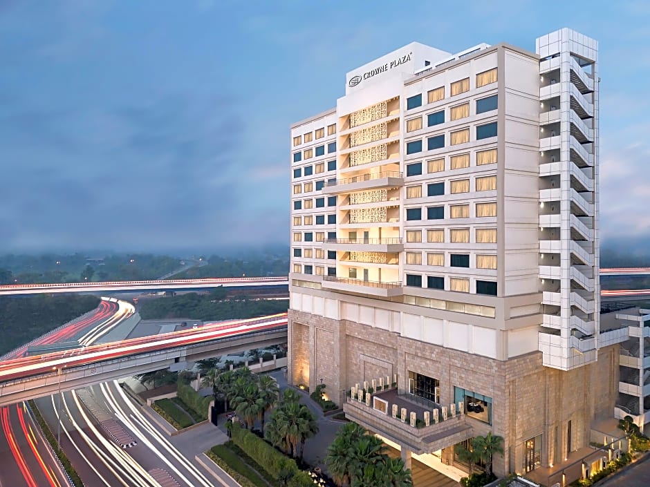 Crowne Plaza New Delhi Mayur Vihar Noida By IHG