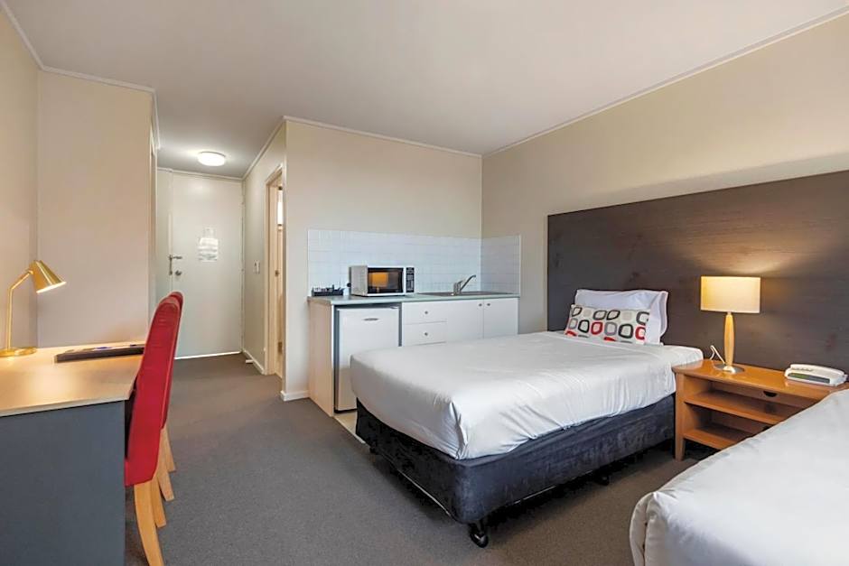 Knox International Hotel and Apartments