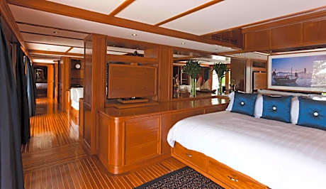 6-Bedroom Ocean Front Residence- Villa no.29