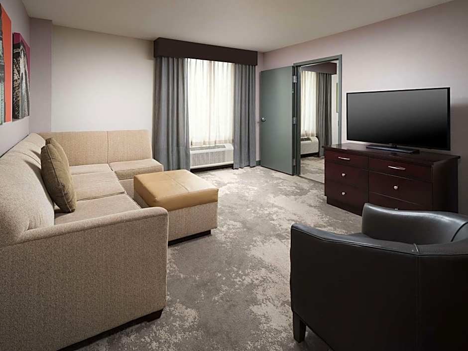 DoubleTree by Hilton Hotel Chattanooga Downtown
