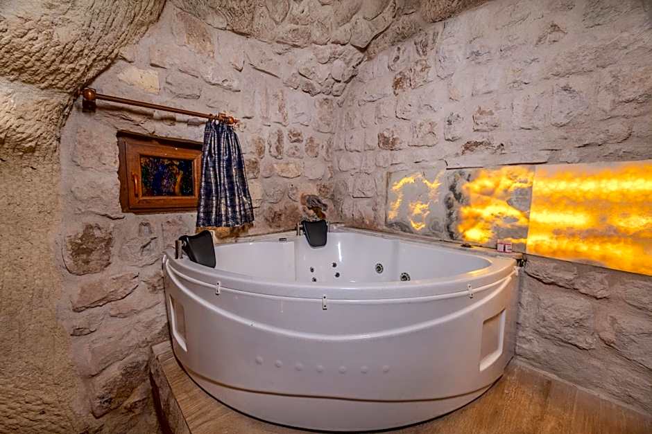 Saliche Cave Suite