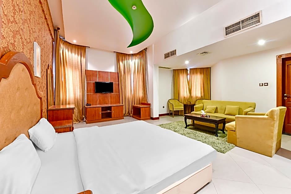 OYO 118 Revira Hotel