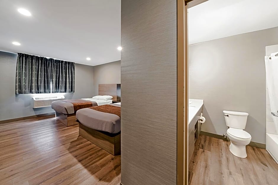 Americas Best Value Inn Foxboro