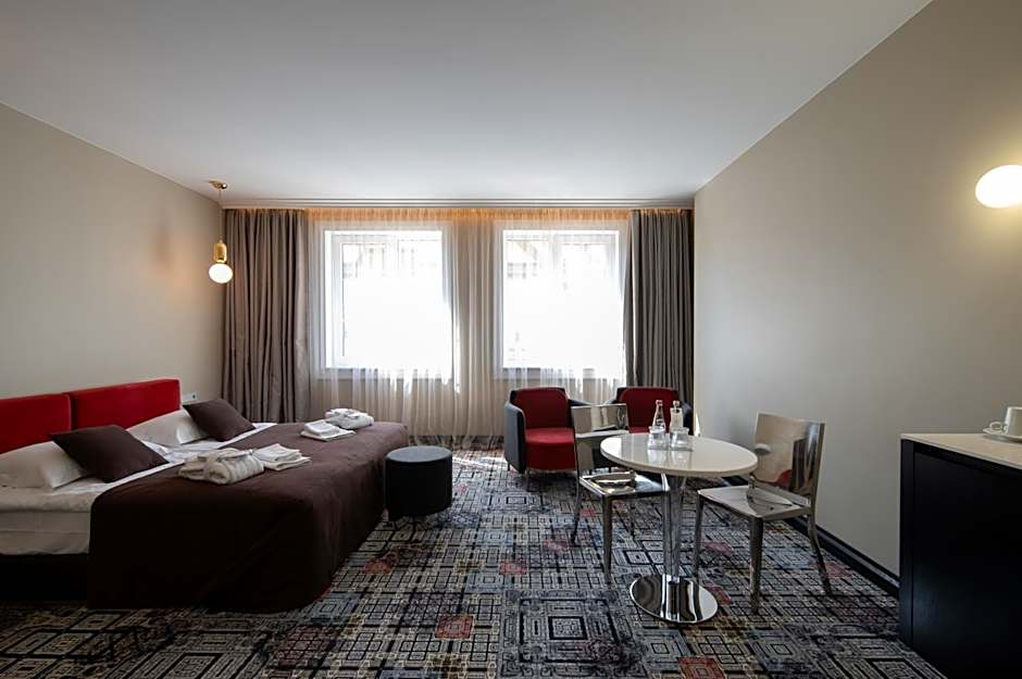 Amsterdam Plaza Hotel & SPA