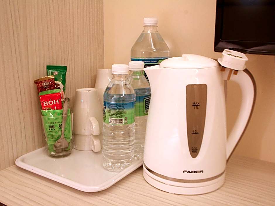 Shamrock Guest House ll